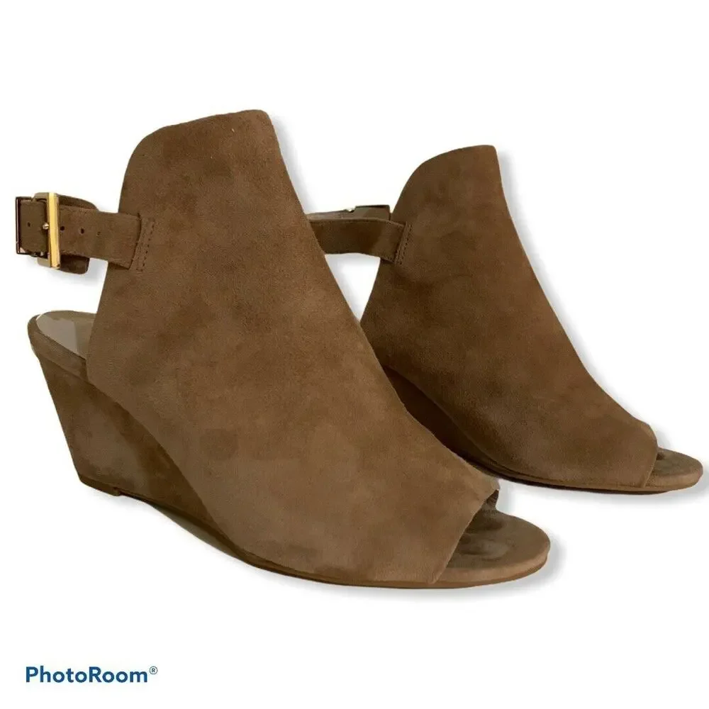 Kenneth Cole Dana wedge Sandal suade tan 6M